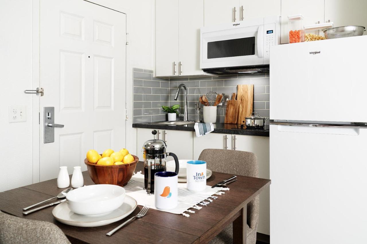 Intown Suites Extended Stay Clearwater Fl エクステリア 写真