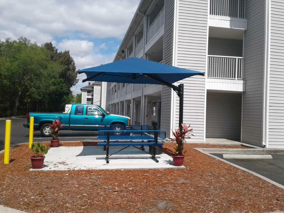 Intown Suites Extended Stay Clearwater Fl エクステリア 写真